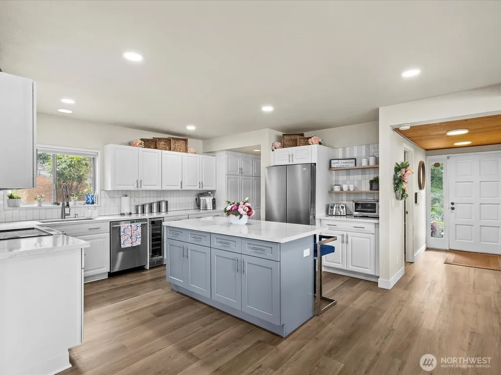 2540 E Phinney Bay Place Bremerton WA 98312