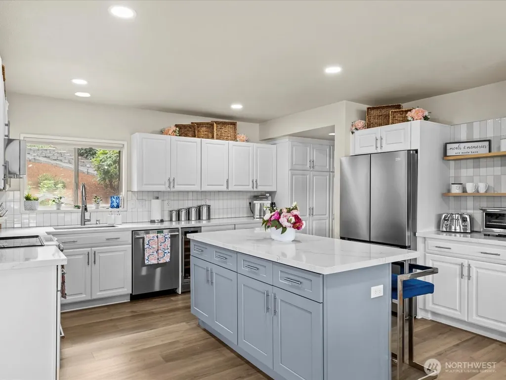 2540 E Phinney Bay Place Bremerton WA 98312