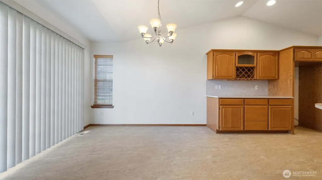 1869 SE Larch Avenue College Place WA 99324
