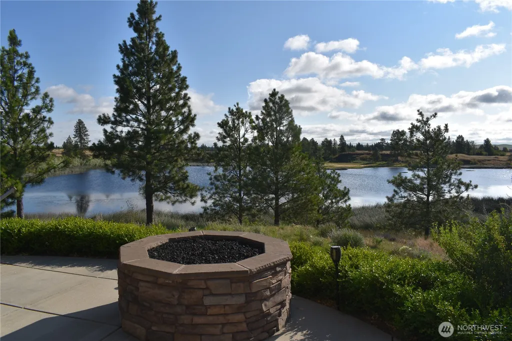 37227 S Long Road Cheney WA 99004