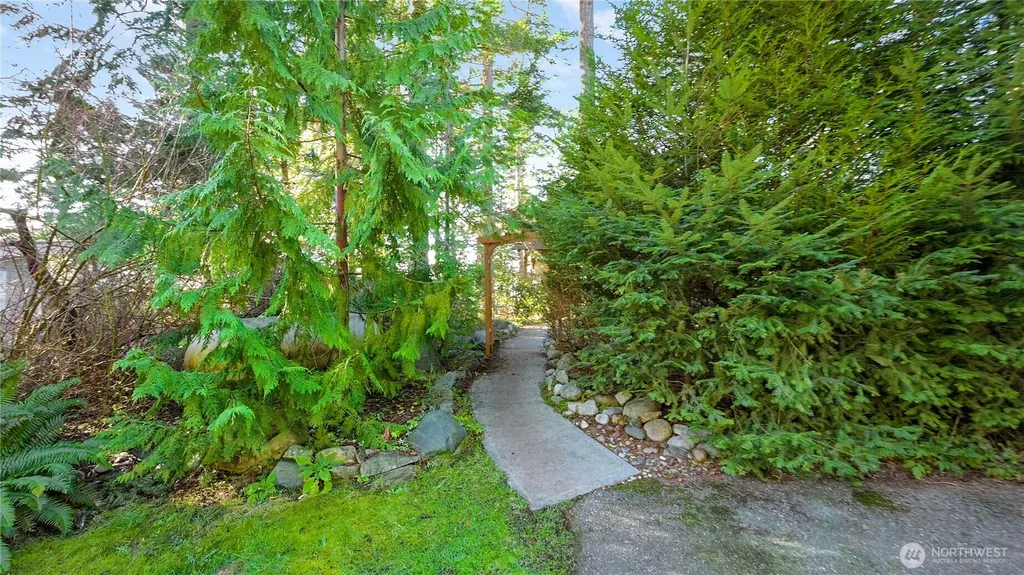 18404 Dr Joe Road La Conner WA 98257