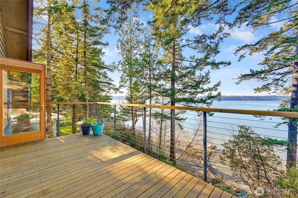 18404 Dr Joe Road La Conner WA 98257