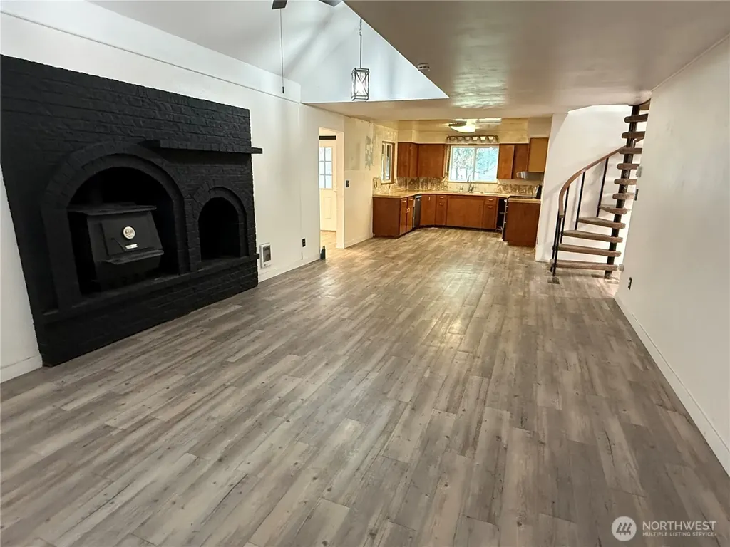 22302 30th Avenue E Spanaway WA 98387