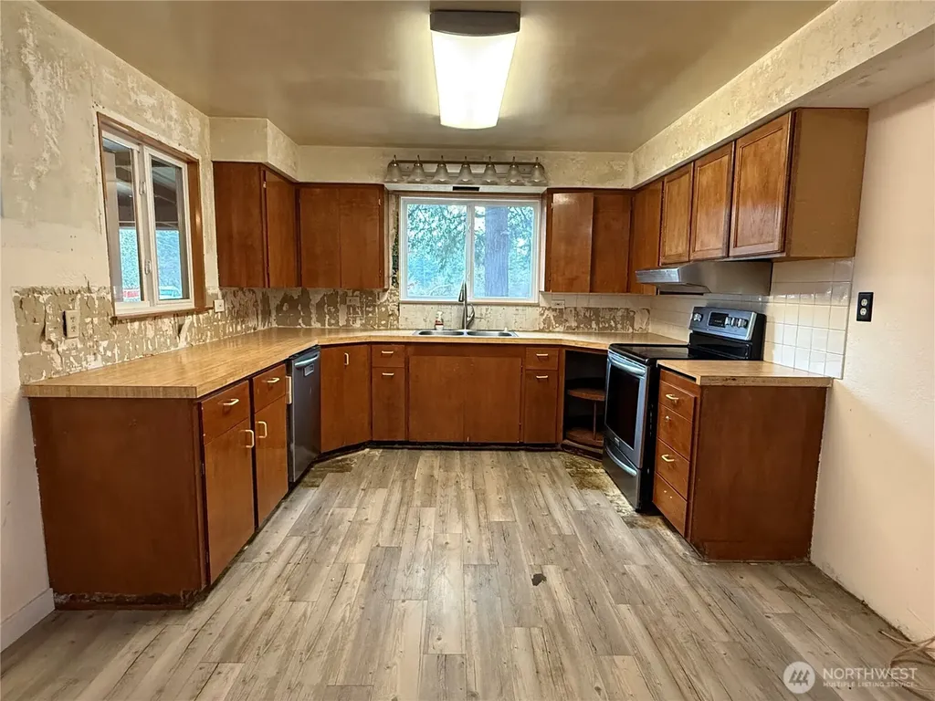 22302 30th Avenue E Spanaway WA 98387