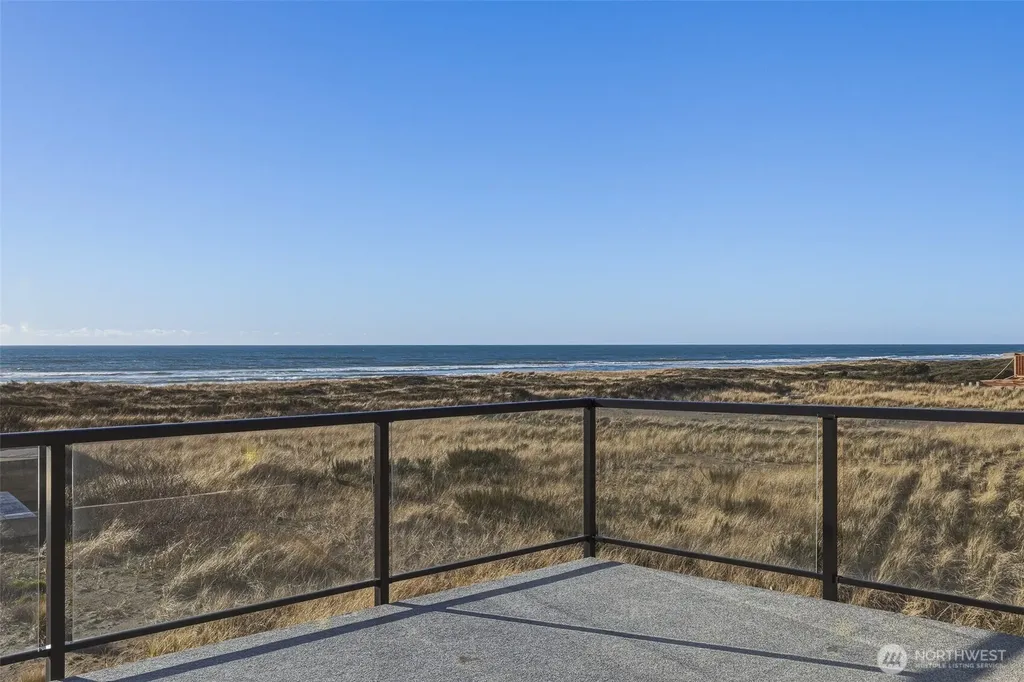 1409 S Cohasset Crest Westport WA 98595