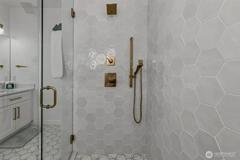 1409 S Cohasset Crest Westport WA 98595