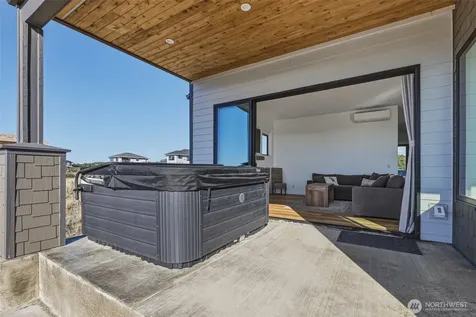1409 S Cohasset Crest Westport WA 98595