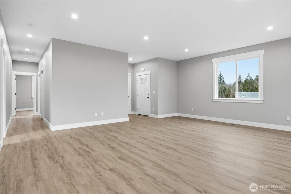 6473 Watson Loop Maple Falls WA 98266