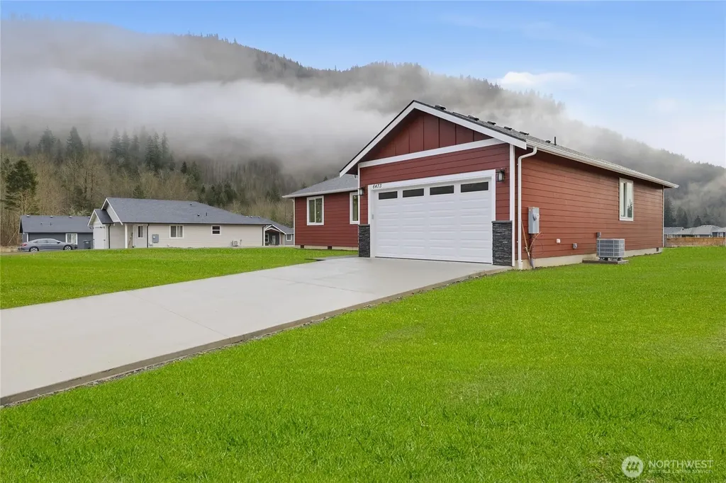 6473 Watson Loop Maple Falls WA 98266