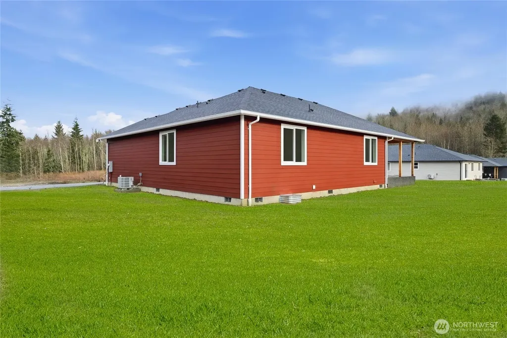 6473 Watson Loop Maple Falls WA 98266