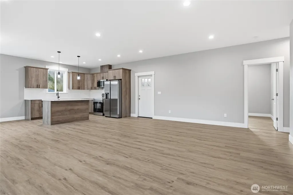 6473 Watson Loop Maple Falls WA 98266