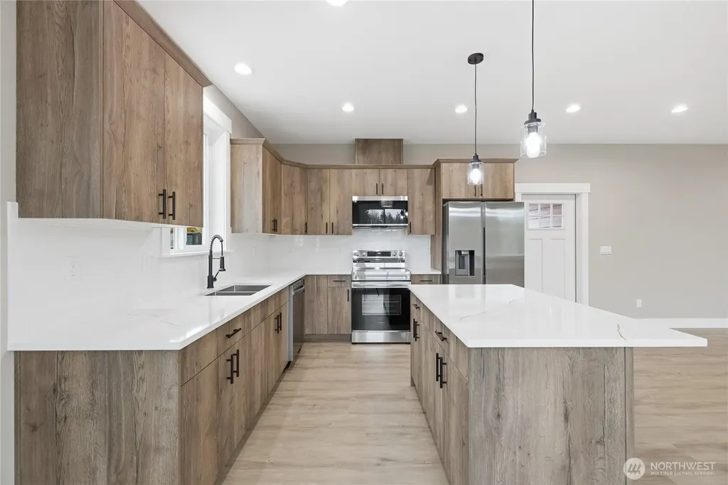 6473 Watson Loop Maple Falls WA 98266
