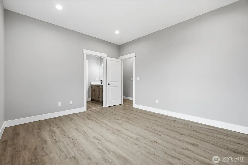 6473 Watson Loop Maple Falls WA 98266