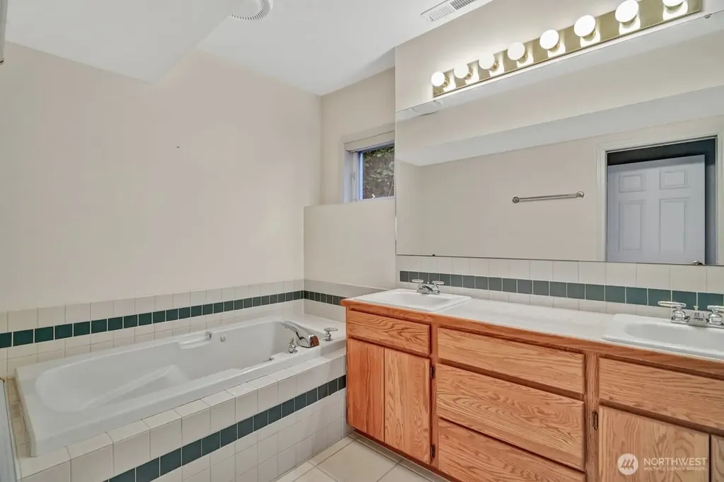 126 Cormorant Drive Steilacoom WA 98388