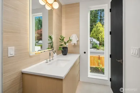 3983 162nd Place SE Bellevue WA 98006