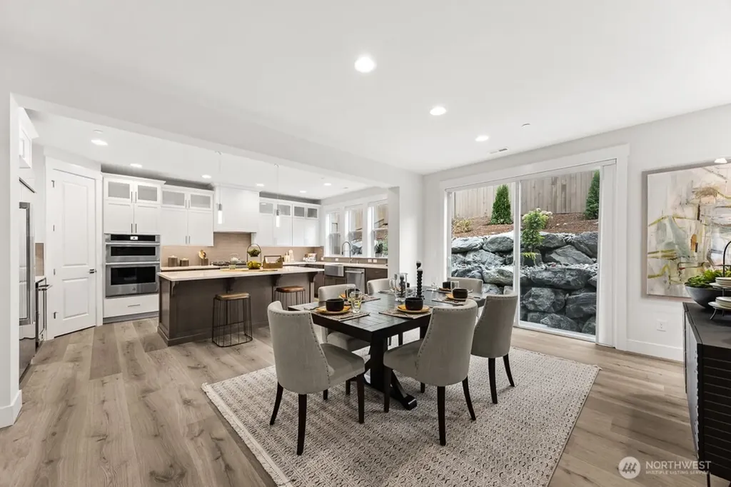 19512 81st Place NE Kenmore WA 98028