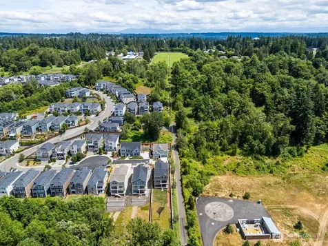 19512 81st Place NE Kenmore WA 98028