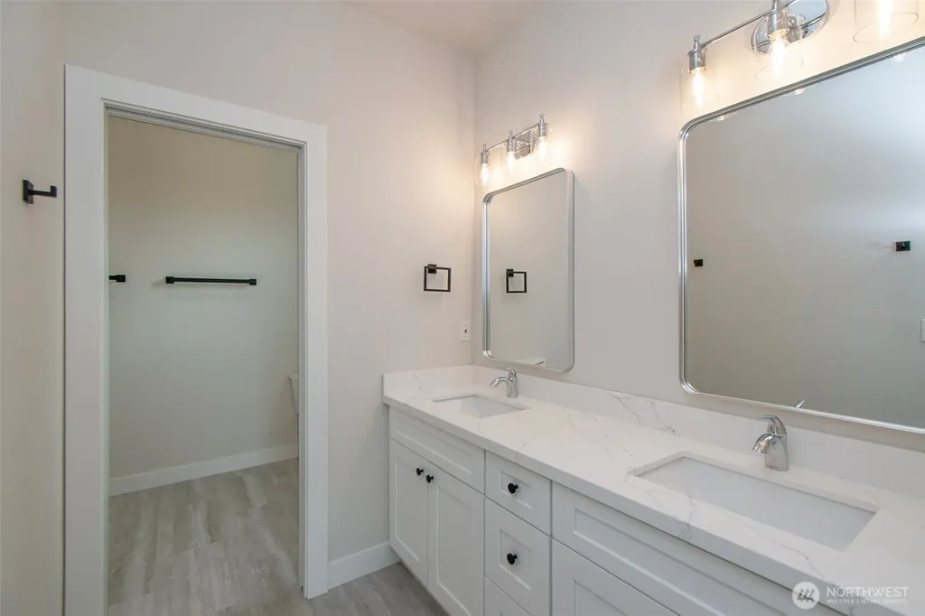 68 Sussex Court Sequim WA 98382