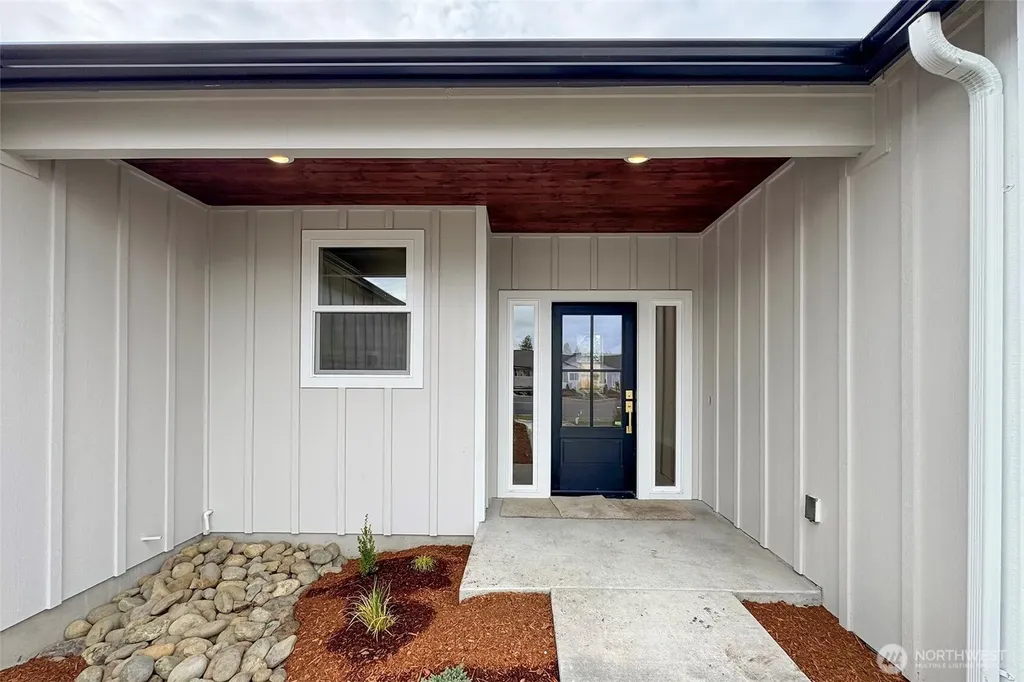 68 Sussex Court Sequim WA 98382