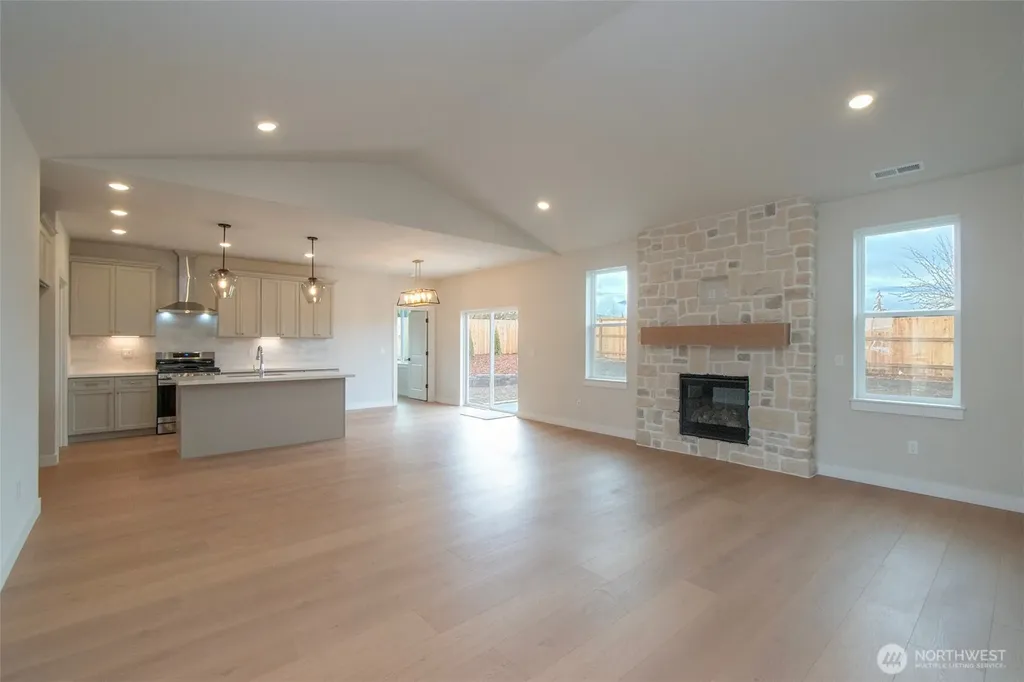 68 Sussex Court Sequim WA 98382