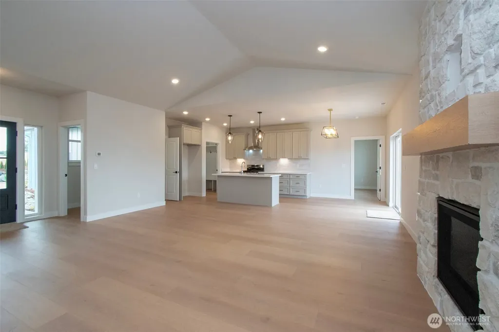 68 Sussex Court Sequim WA 98382