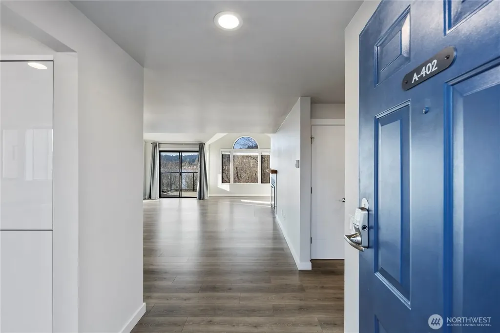 6121 NE 175th Street Kenmore WA 98028