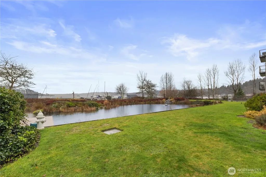 6121 NE 175th Street Kenmore WA 98028