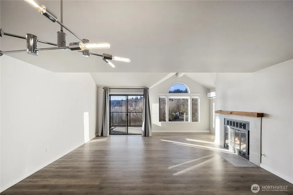 6121 NE 175th Street Kenmore WA 98028