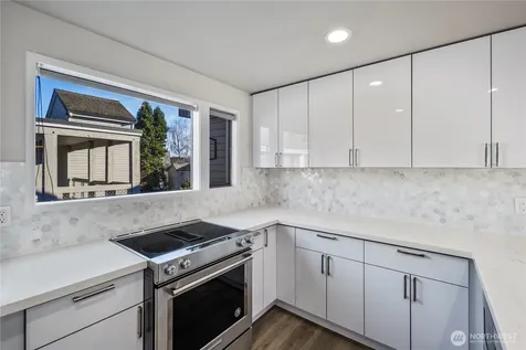 6121 NE 175th Street Kenmore WA 98028
