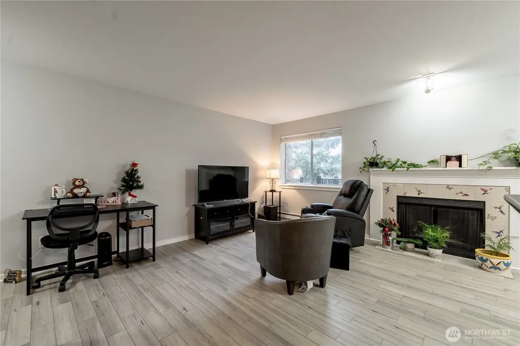 15415 35th Avenue W Lynnwood WA 98087
