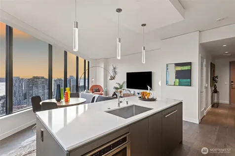 2510 6th Avenue Seattle WA 98121