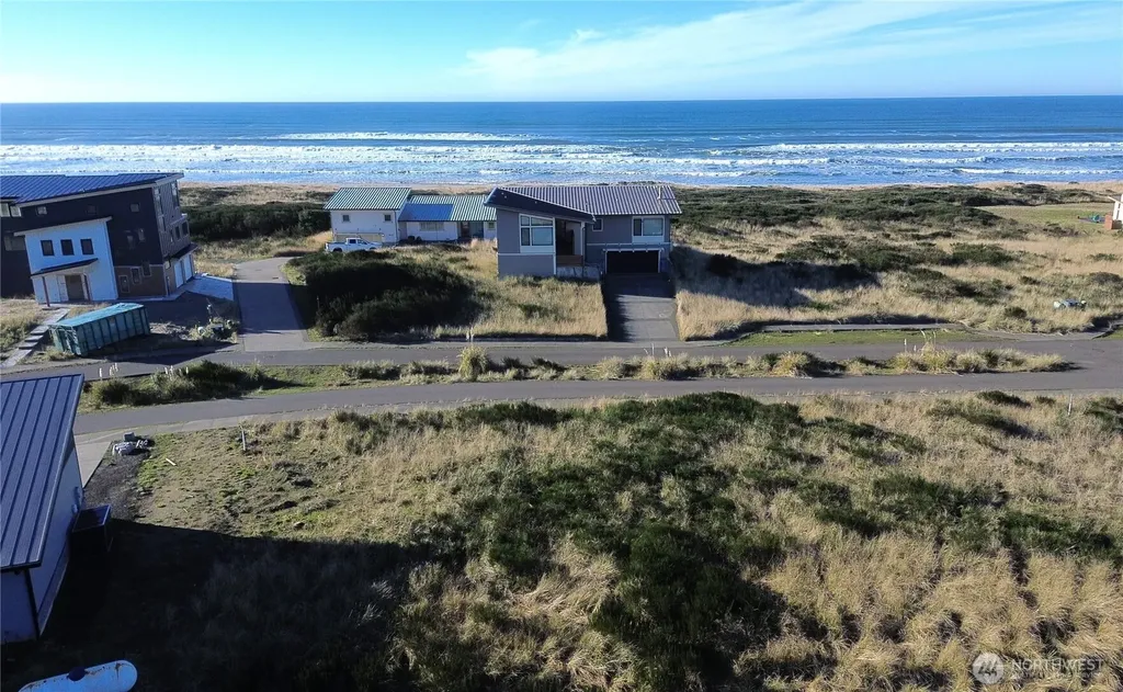 1332 Cohasset Crest N Westport WA 98595