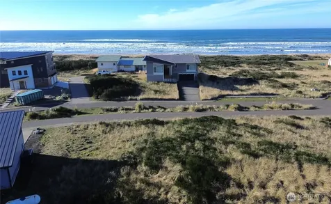 1332 Cohasset Crest N Westport WA 98595