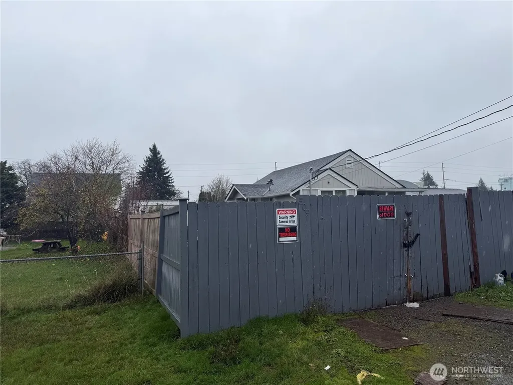 509 E 65th Street Tacoma WA 98404