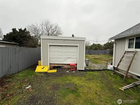 509 E 65th Street Tacoma WA 98404