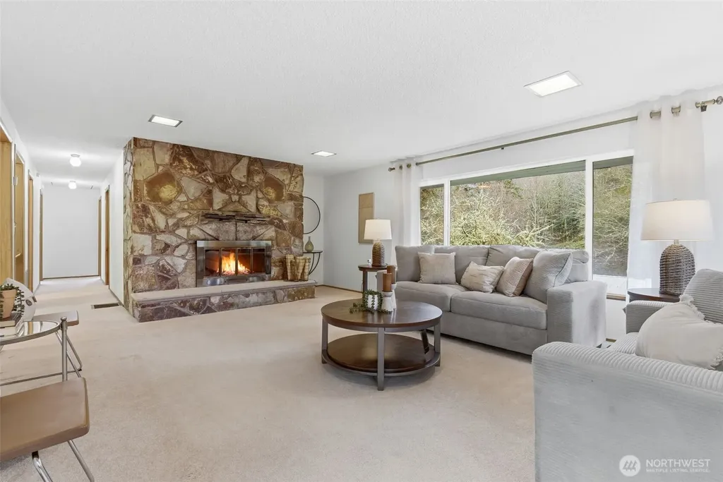 22628 Holgar Court NE Poulsbo WA 98370