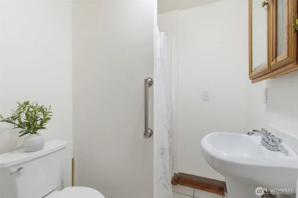 22628 Holgar Court NE Poulsbo WA 98370