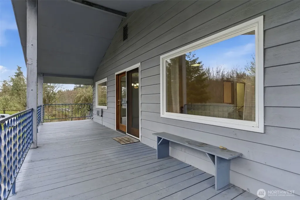22628 Holgar Court NE Poulsbo WA 98370