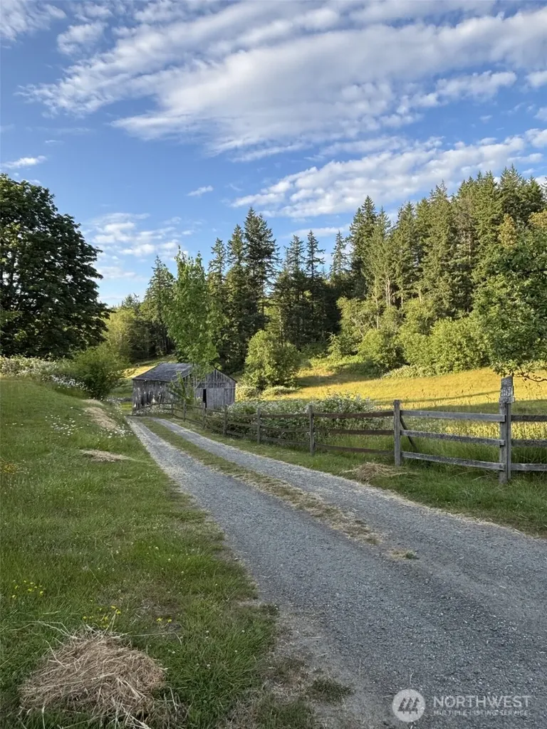 22628 Holgar Court NE Poulsbo WA 98370