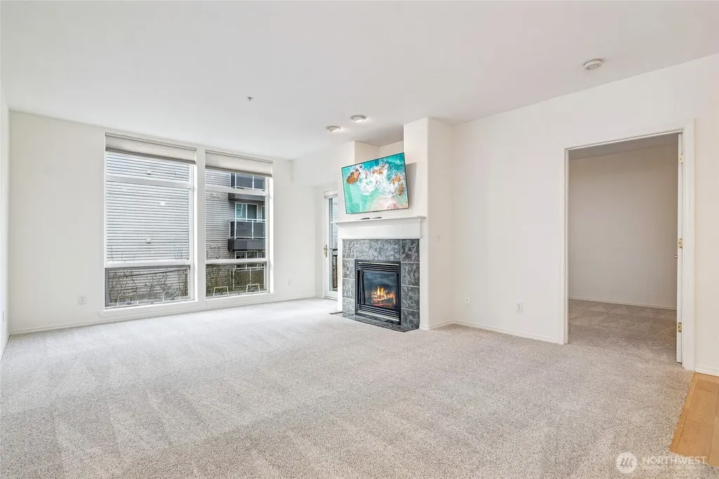 3221 SW Avalon Way Seattle WA 98126