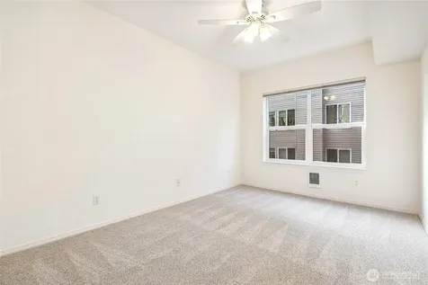 3221 SW Avalon Way Seattle WA 98126