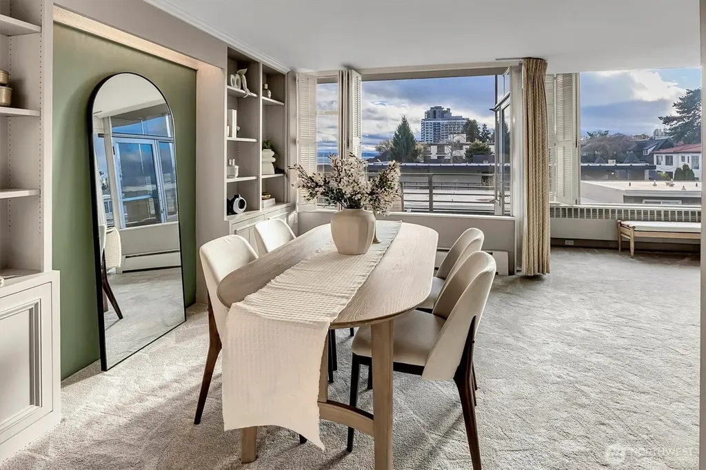 2040 43rd Avenue E Seattle WA 98112