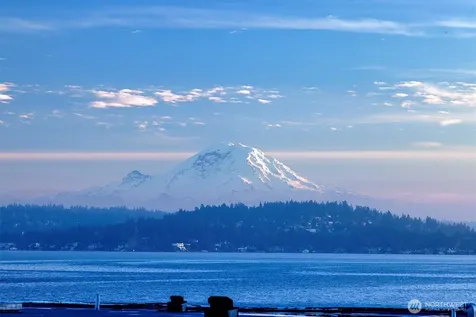 2040 43rd Avenue E Seattle WA 98112