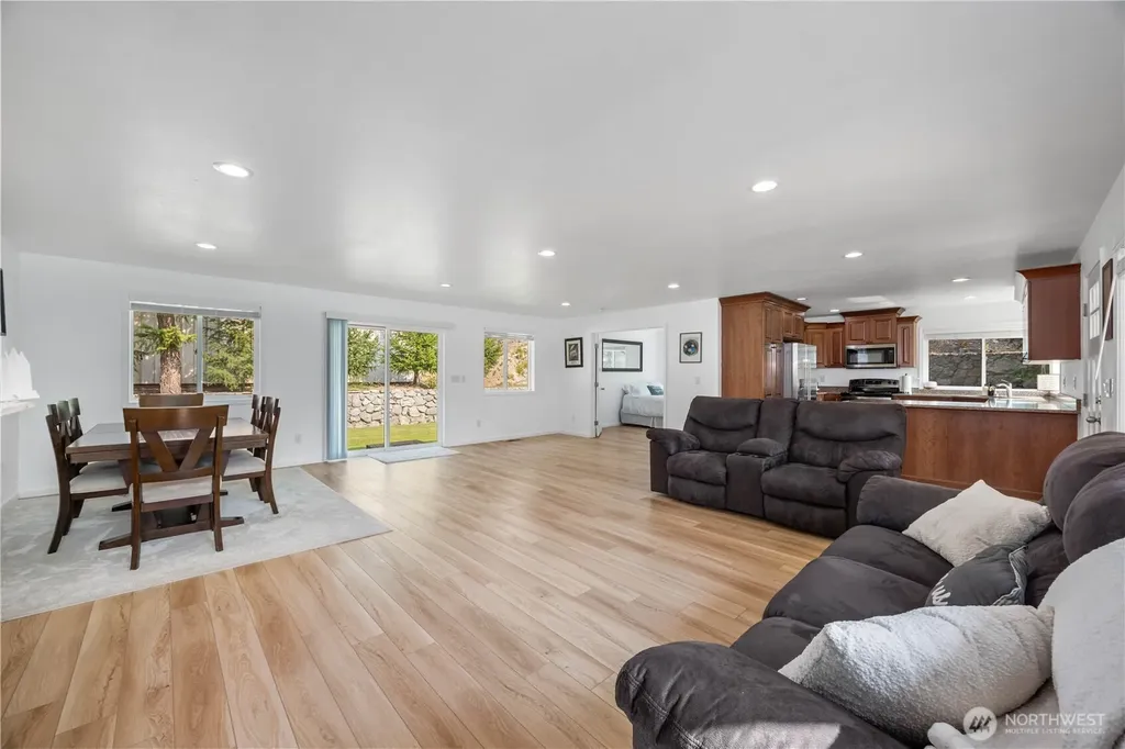 4621 Navarre Coulee Road Chelan WA 98816