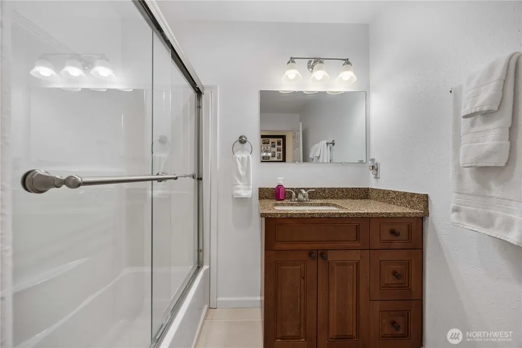 4621 Navarre Coulee Road Chelan WA 98816