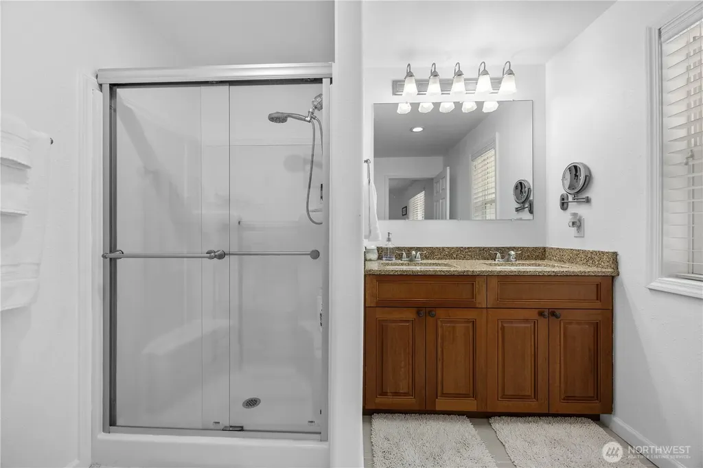 4621 Navarre Coulee Road Chelan WA 98816