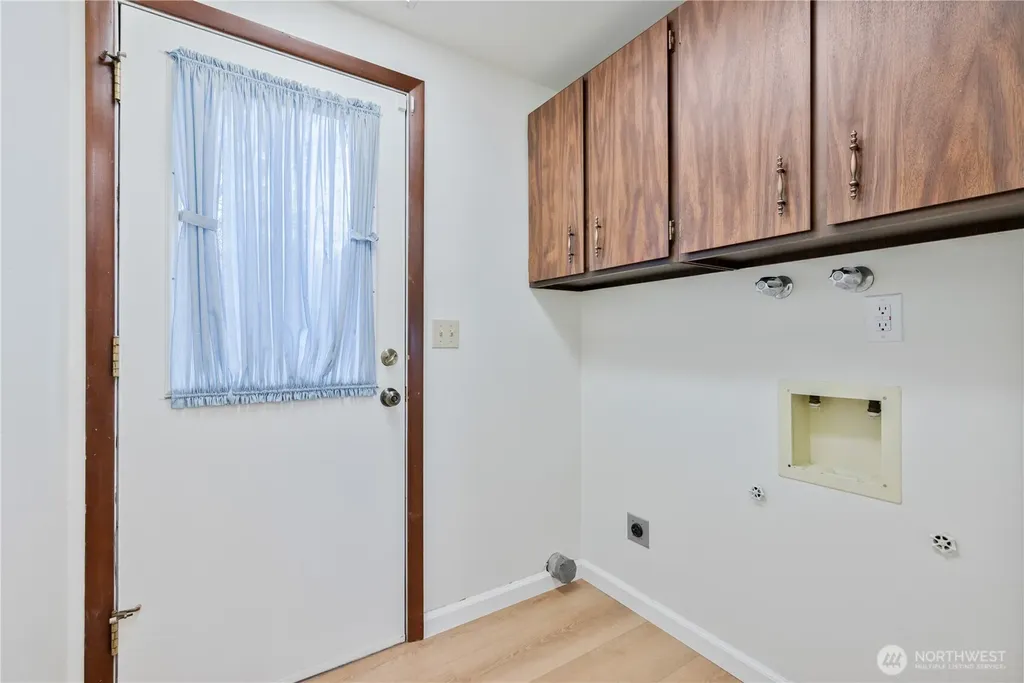 1205 Holly Street Kelso WA 98626