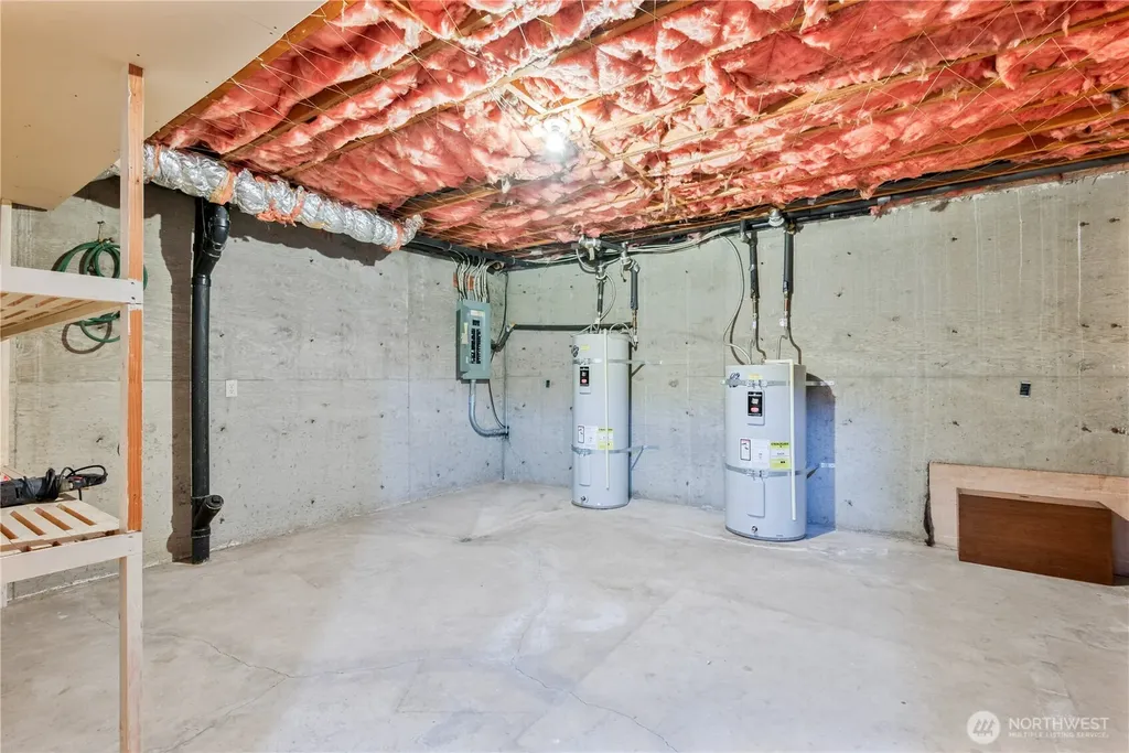 1205 Holly Street Kelso WA 98626