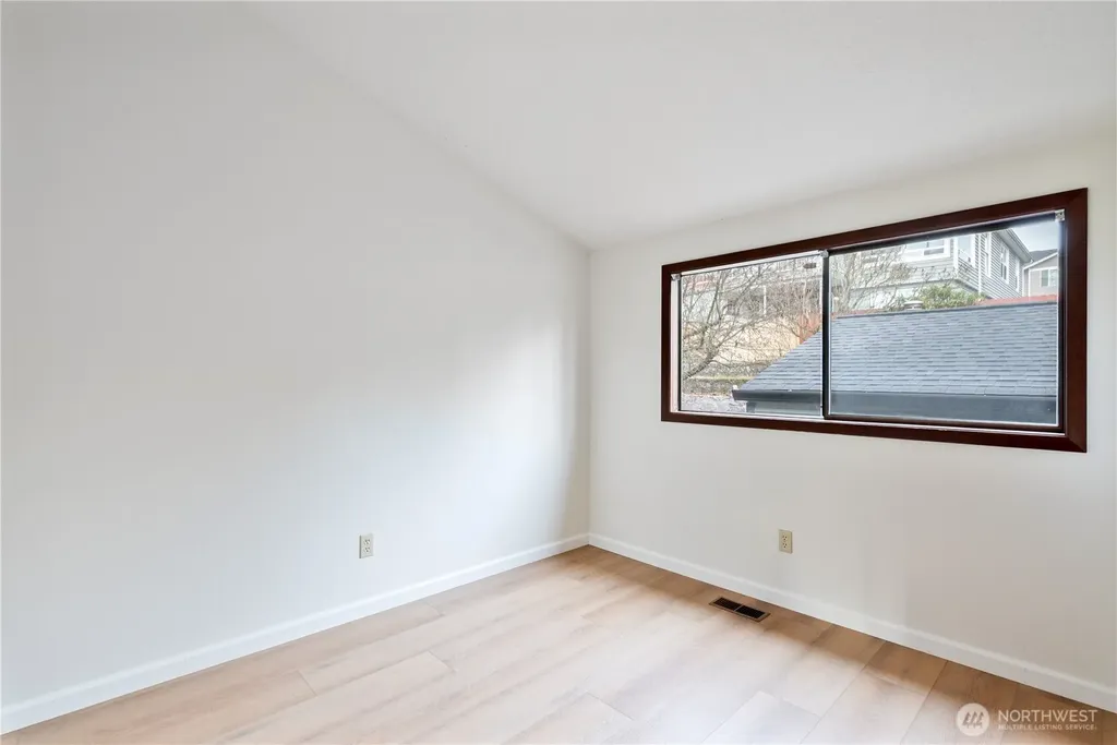 1205 Holly Street Kelso WA 98626