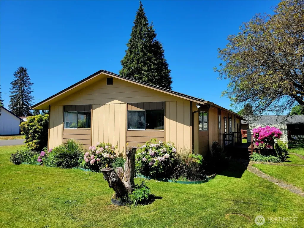 300 Maple Street Toledo WA 98591